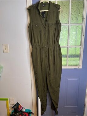 Fashion web Sleeveless Olive Utility Jumpsuit size 2x NWT